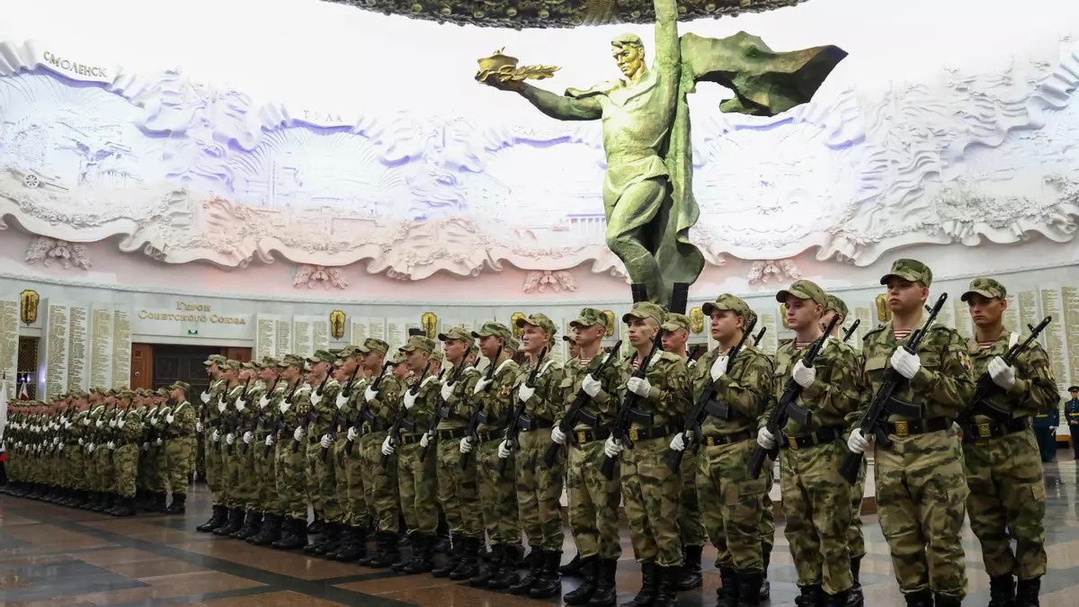 Rusia recluta a jóvenes bajo amenazas, maltrato y engaños