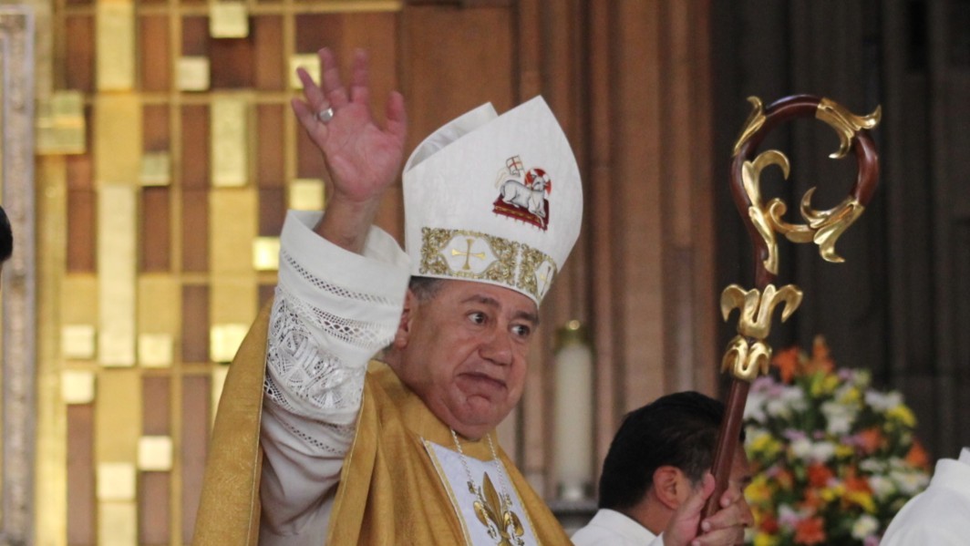 Bishop González Ramos greets the faithful at the Basilica of Our Lady of Guadalupe, August 2025,. From his diocese's social media. Bishop González Ramos greets the faithful at the Basilica of Our Lady of Guadalupe, August 2025,. From his diocese's social media.