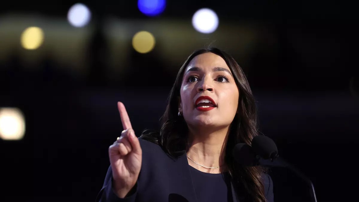 Ocasio-Cortez exige a Trump no intervenir en Venezuela ni Colombia