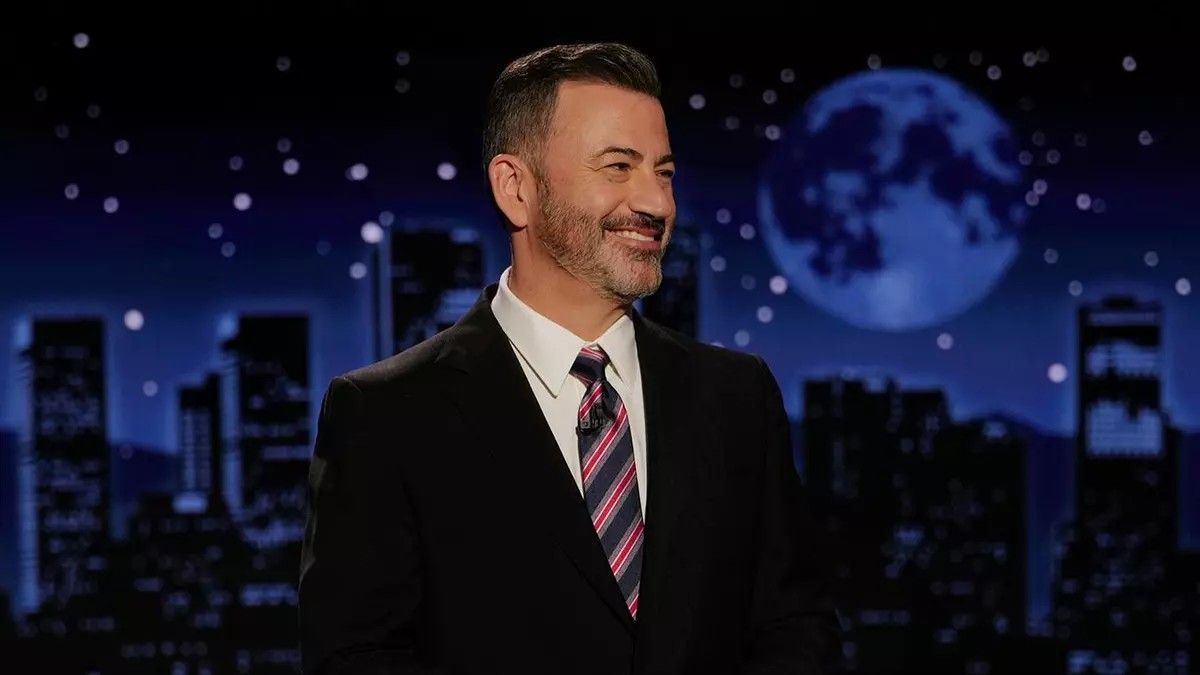 Jimmy Kimmel vuelve a la ABC y llama “antiamericano” ataque de Trump