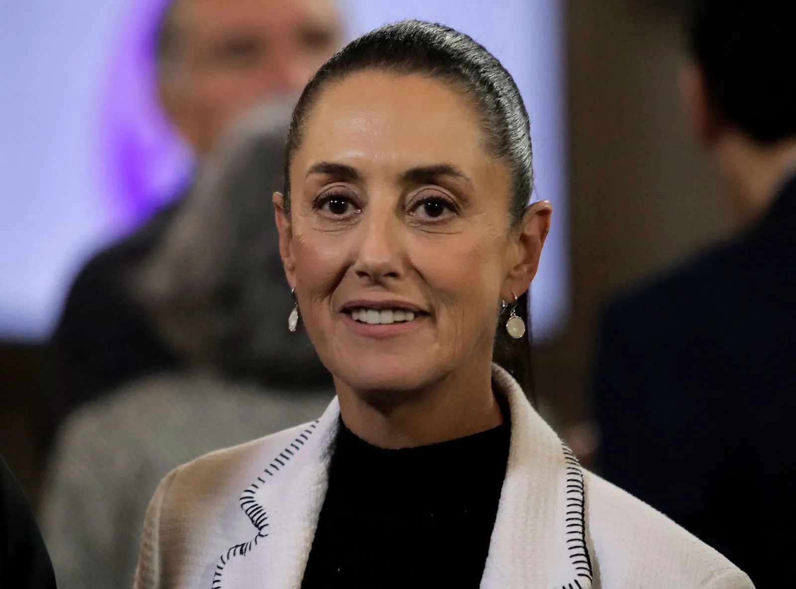 Un año de Sheinbaum en la presidencia con la carga de AMLO