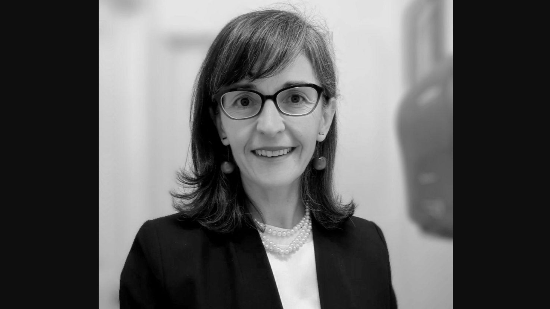 La doctora Hermina Nedelescu, científica y defensora de los derechsos de los sobrevivientes de abuso sexual a manos del clero de la Iglesia Ortodoxa Oriental, agosto 2025. De sus redes sociales. La doctora Hermina Nedelescu, científica y defensora de los derechsos de los sobrevivientes de abuso sexual a manos del clero de la Iglesia Ortodoxa Oriental, agosto 2025. De sus redes sociales.
