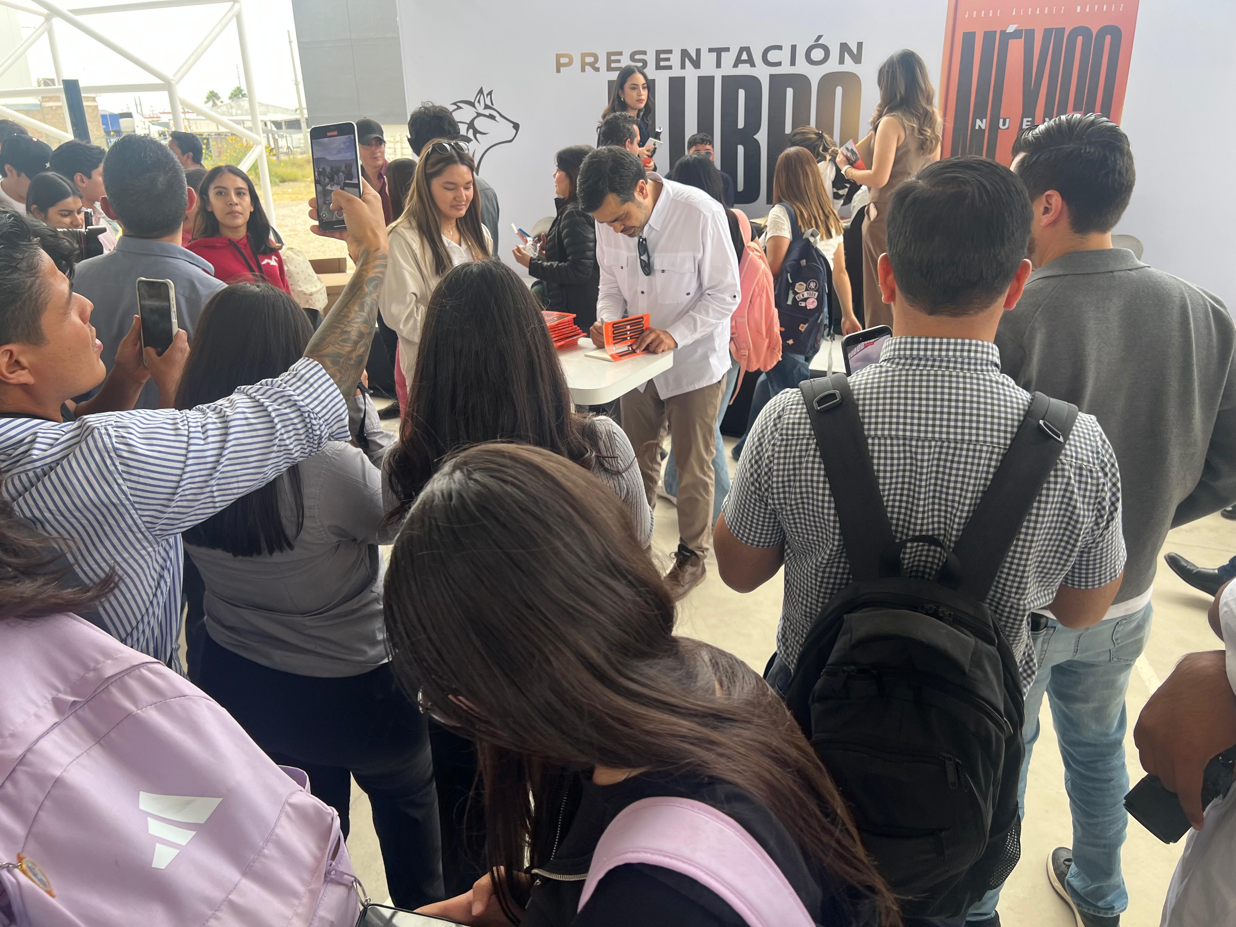Encuentro con la palabra viva: Máynez en la Universidad de Durango