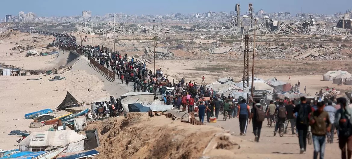 Tras la tregua, palestinos regresan a hogares destruidos por Israel