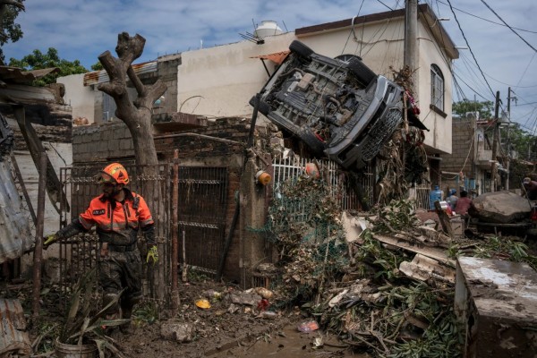 Lluvias mortales exponen fallas en alertas y prevención en México