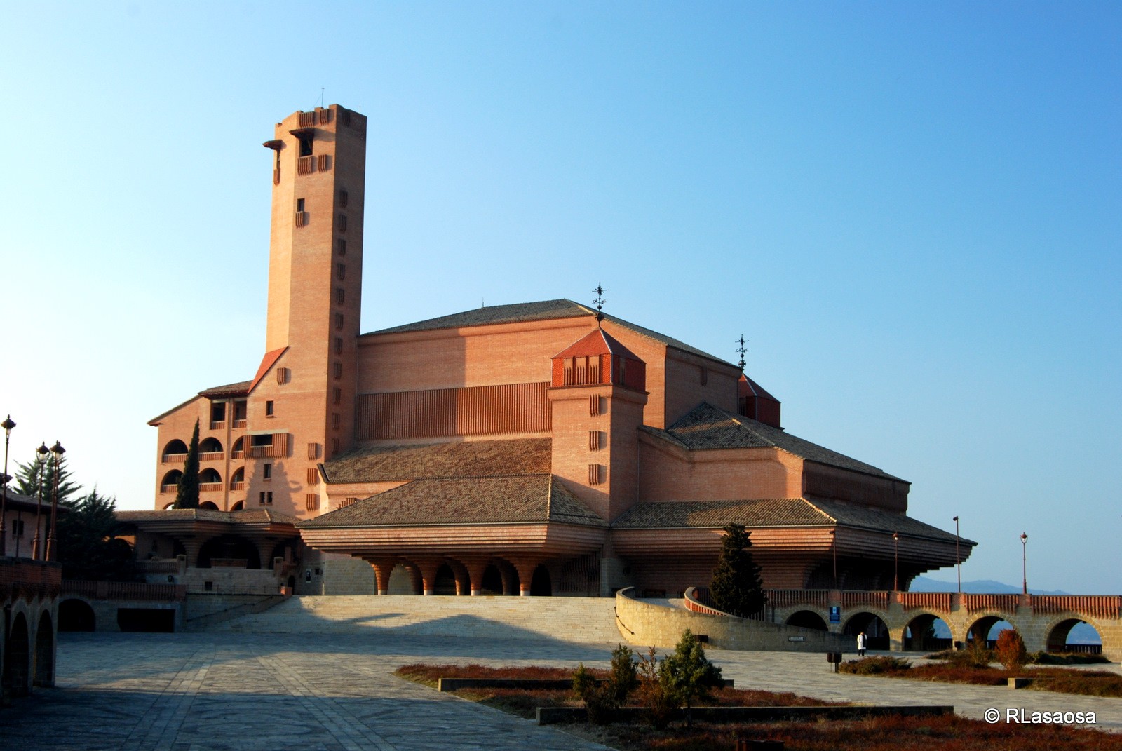 Torreciudad, officially the Shrine of Our Lady of the Angels, in Spain, built by the Opus Dei around a Medieval chapel. Picture by Rufino Lasaosa @ www.flickr.com/photos/40083522@N02/3776639999 
