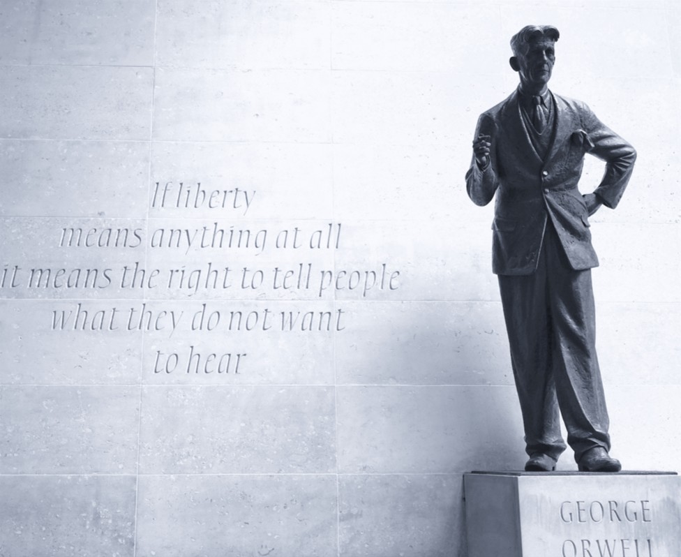 Monumento a George Orwell en Portland Place, Londres, Reino Unido, foto de Roy Katzenberg @ www.flickr.com/photos/14149634@N00/50022934272