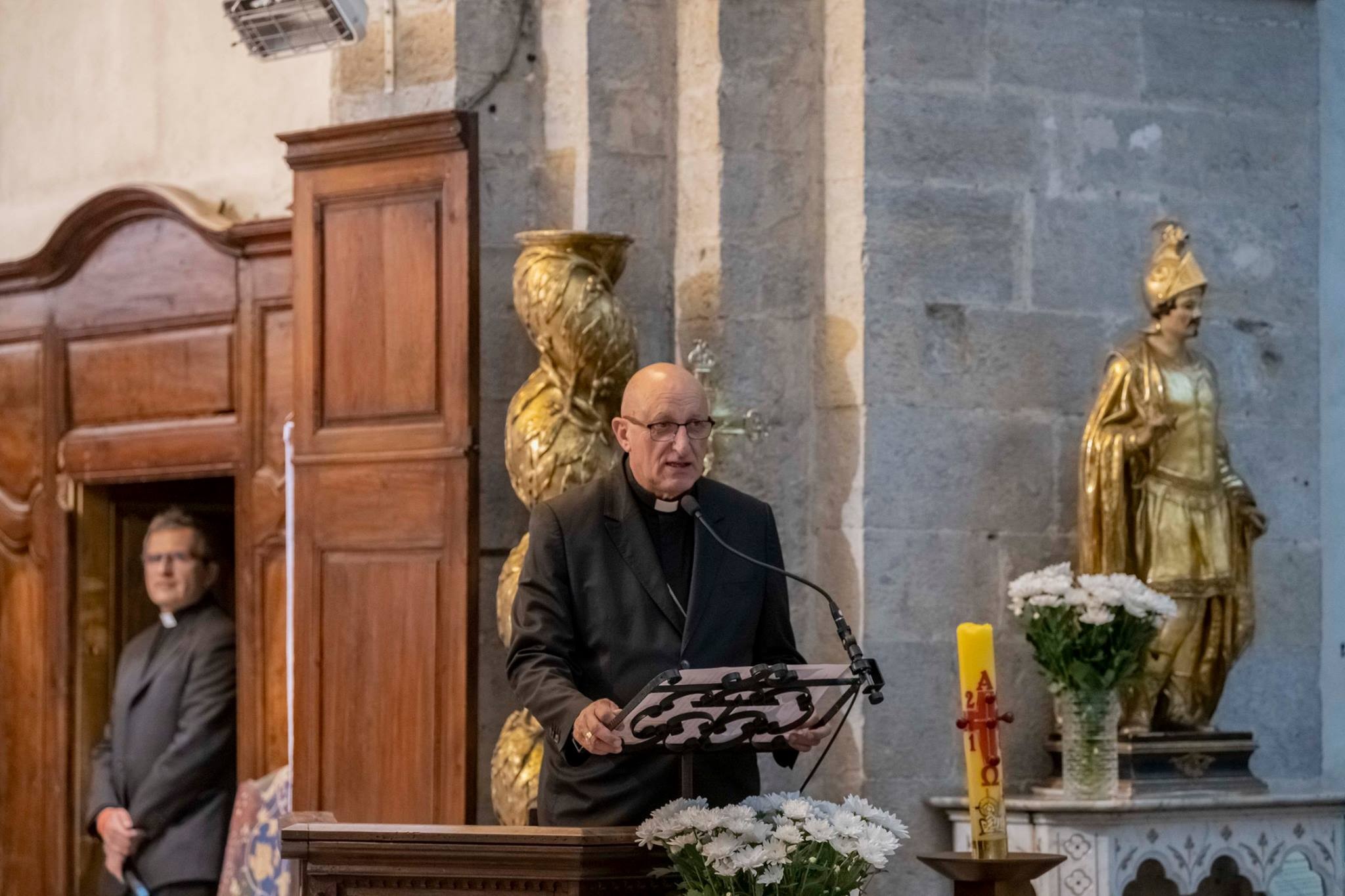 El obispo Dominique Marie Jean Rey, Comm. l'Emm. cuando era responsable de la diócesis de Tolón, Francia, 2023. De las redes sociales de su antigua diócesis.