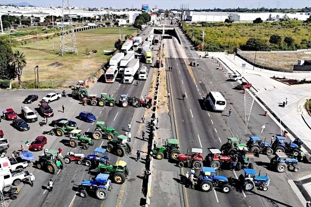 Semana anticlimática: entre rebelión del campo y violencia política