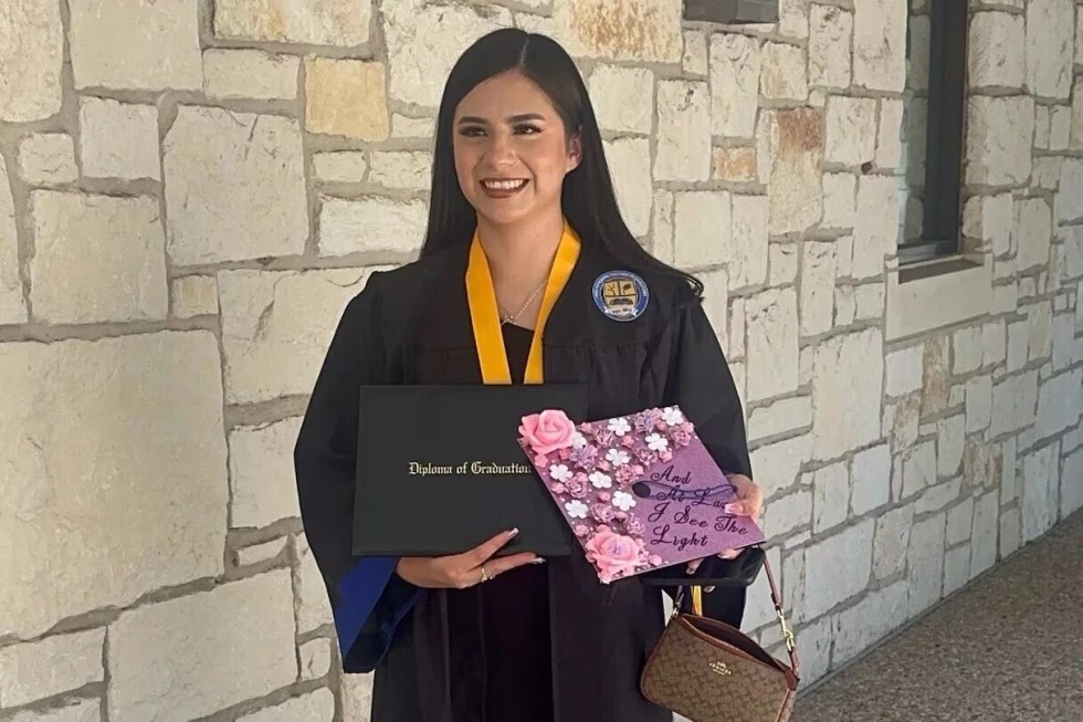 Estudiante deportada a Honduras pese a orden judicial que lo prohibía
