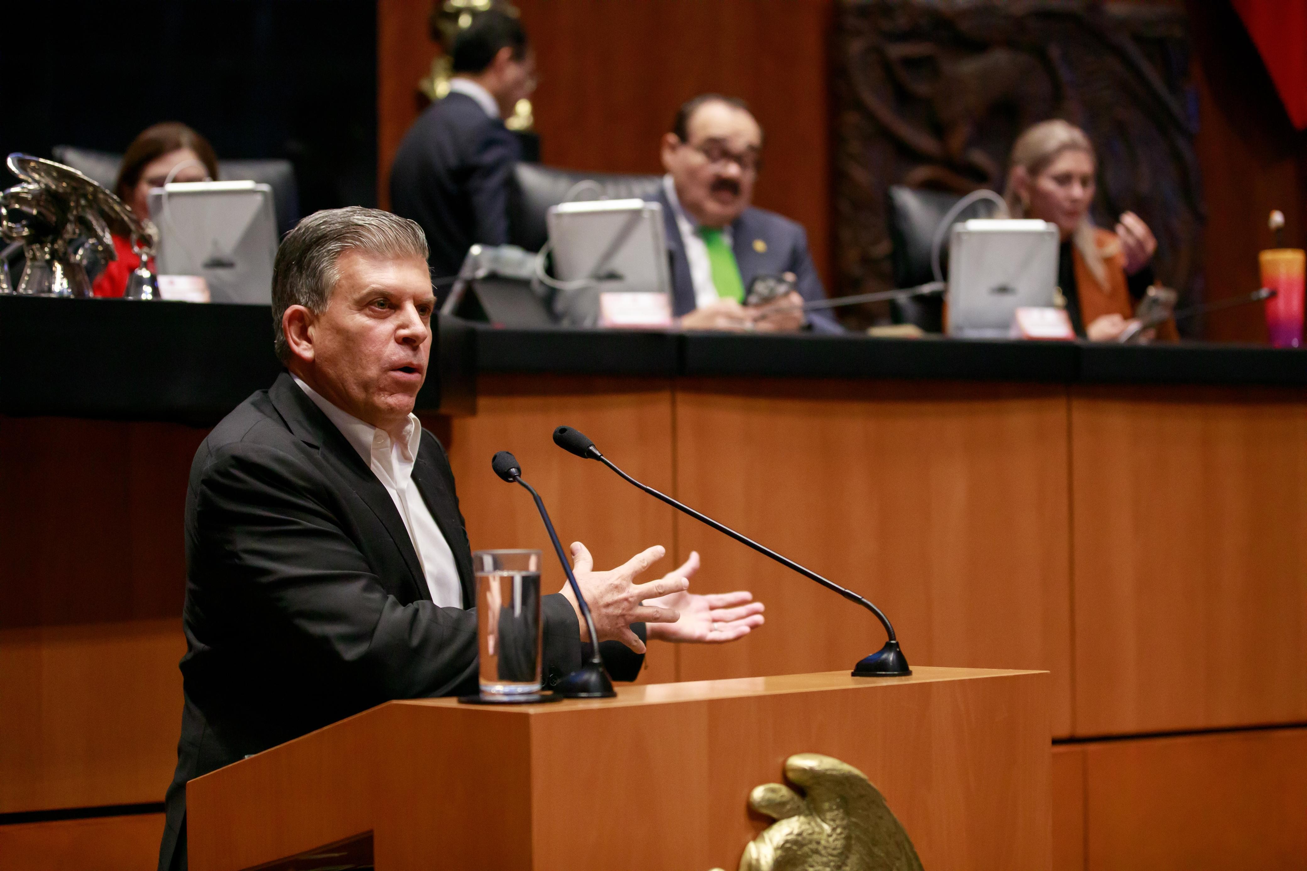 Senador Ricardo Sheffield evadió votación sobre renuncia de Gertz