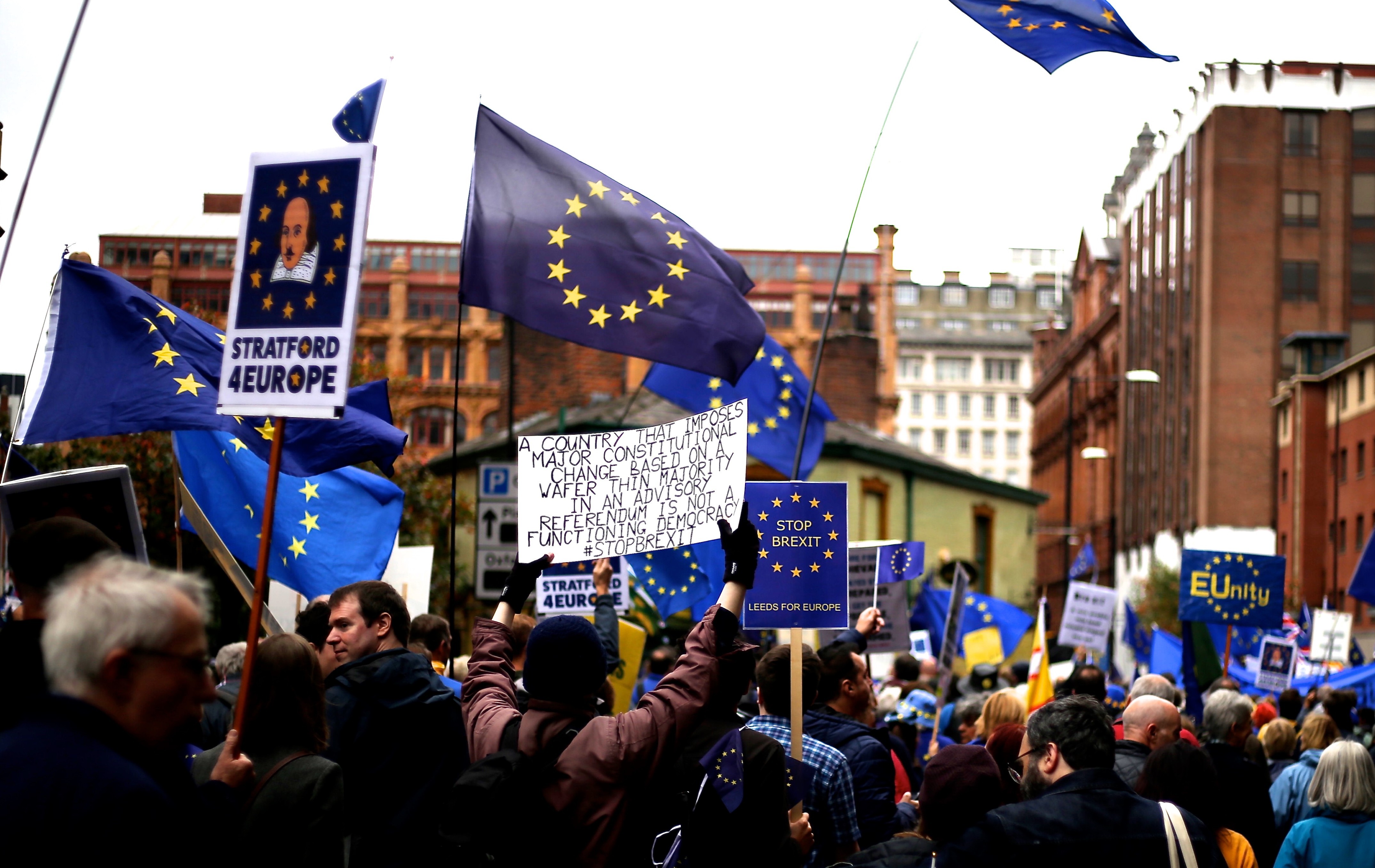 A Remain (Anti-Brexit) rally in the streets of Manchester, U.K., near the Conservative Party Conference, October 1, 2017. Image via Wikimedia Commons/Ilovetheeu. Picture by Ilovetheeu, Wikimedia @ commons.wikimedia.org/w/index.php?curid=63104373. 