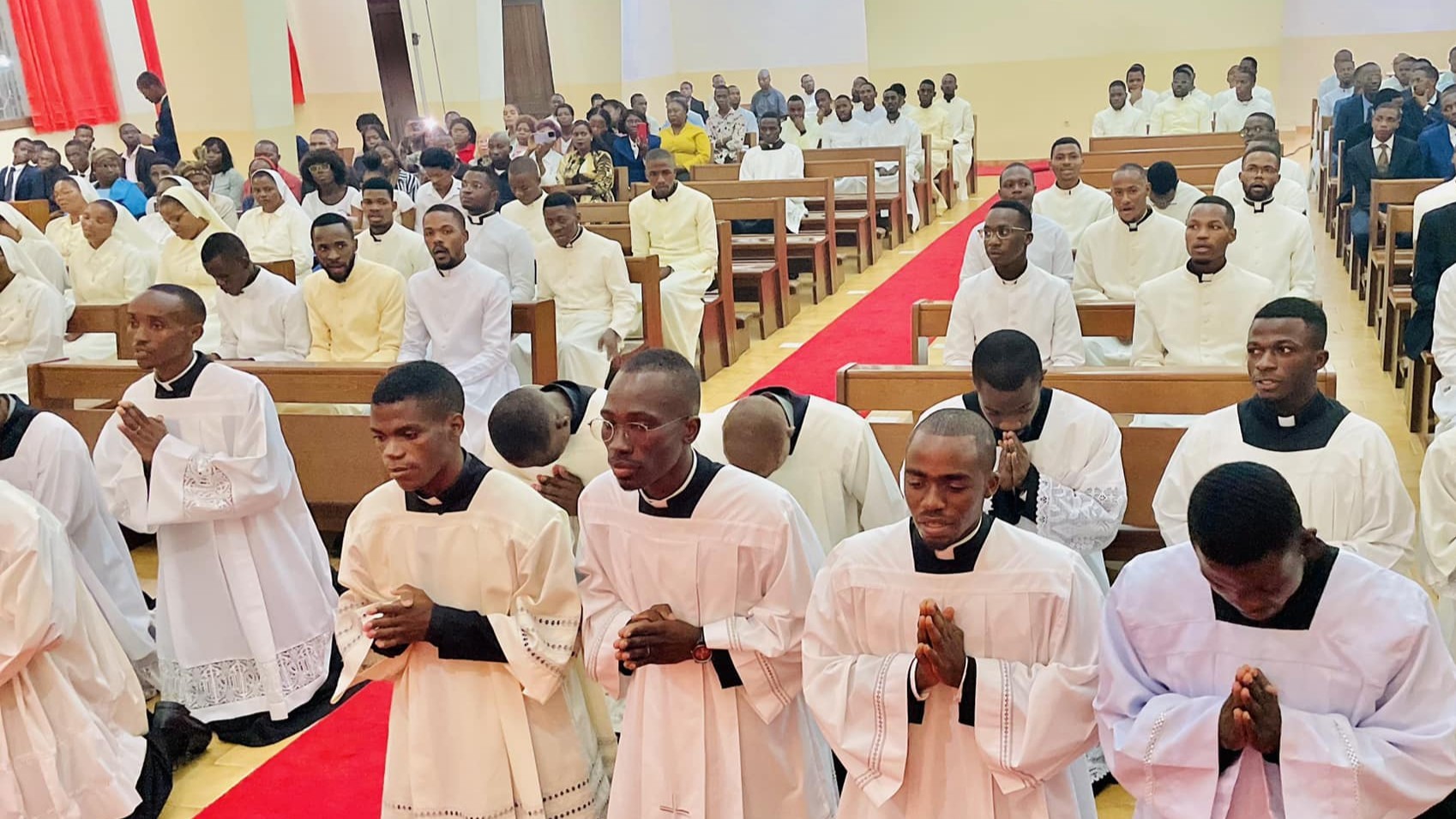 Young Angolan seminarians during a ceremony at a local church, December 6, 2024. Social media of the archdiocese of Luanda. 