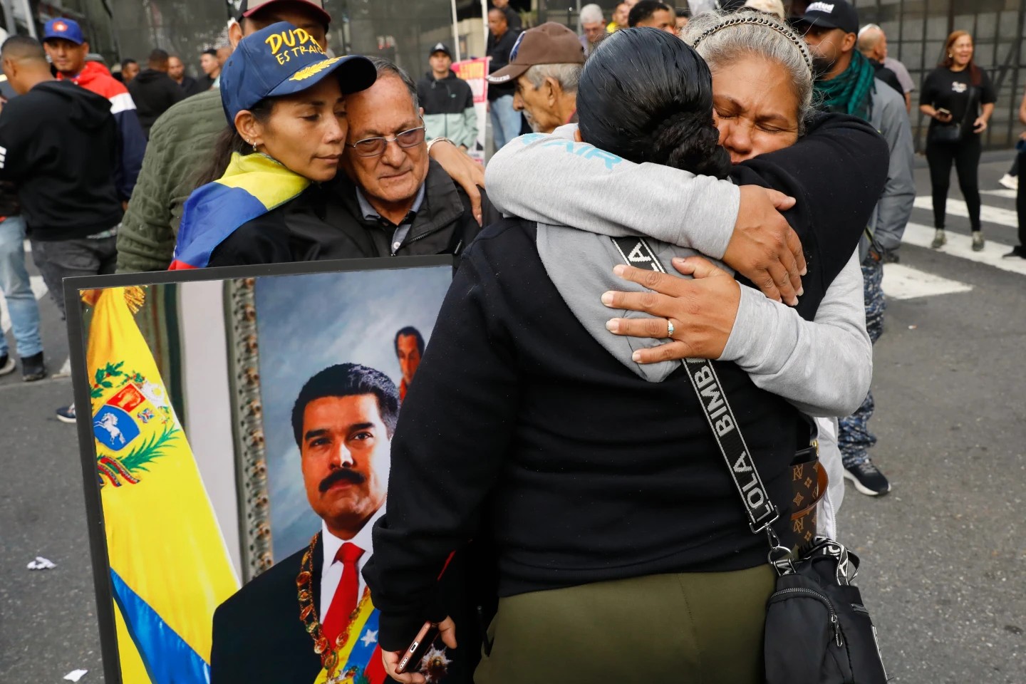 Cercanos a Maduro habrían facilitado la operación para su caída