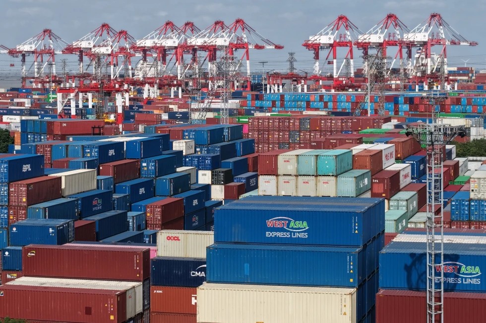 China registra superávit comercial récord de 1,2 billones de dólares