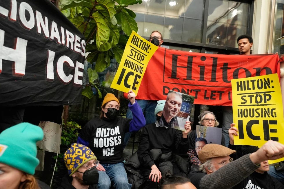 Decenas de manifestantes contra redadas detenidos en Manhattan