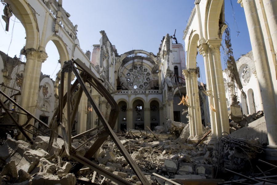 The remains of the Cathedral of Port-Au-Prince, Haiti, after the 2010 earthquake. UN Photo/Marco Dormino @ www.flickr.com/photos/35483578@N03/4280167621 