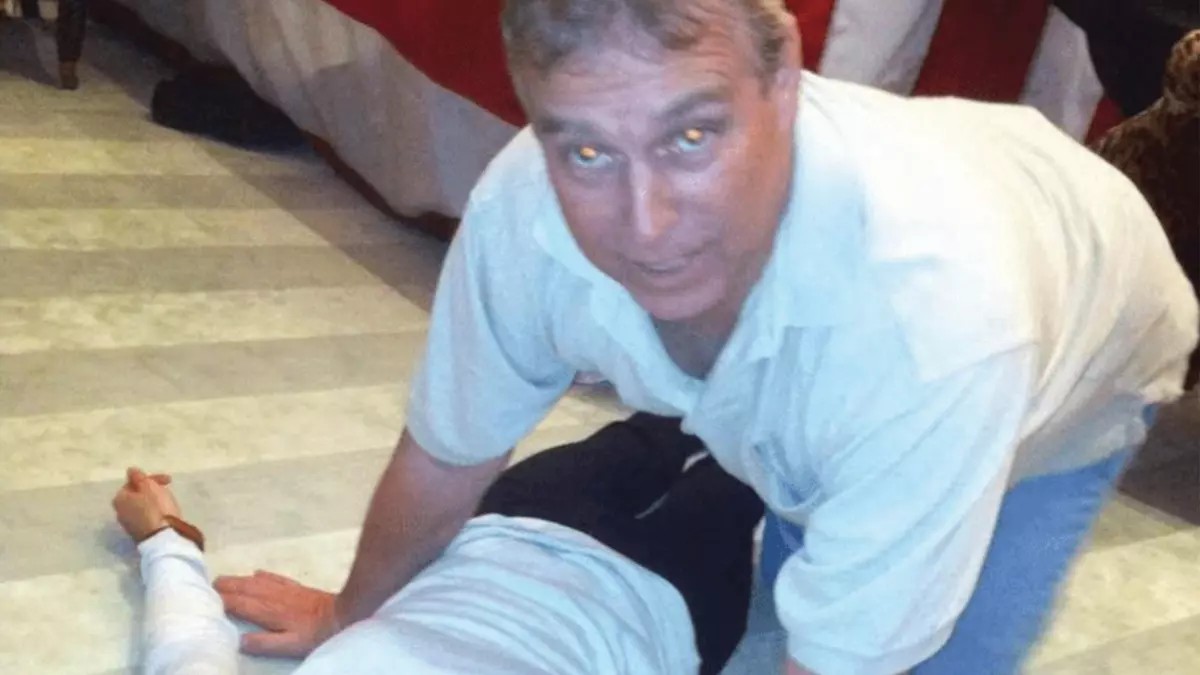 Correos y fotos inéditas del expríncipe Andrés en los archivos Epstein