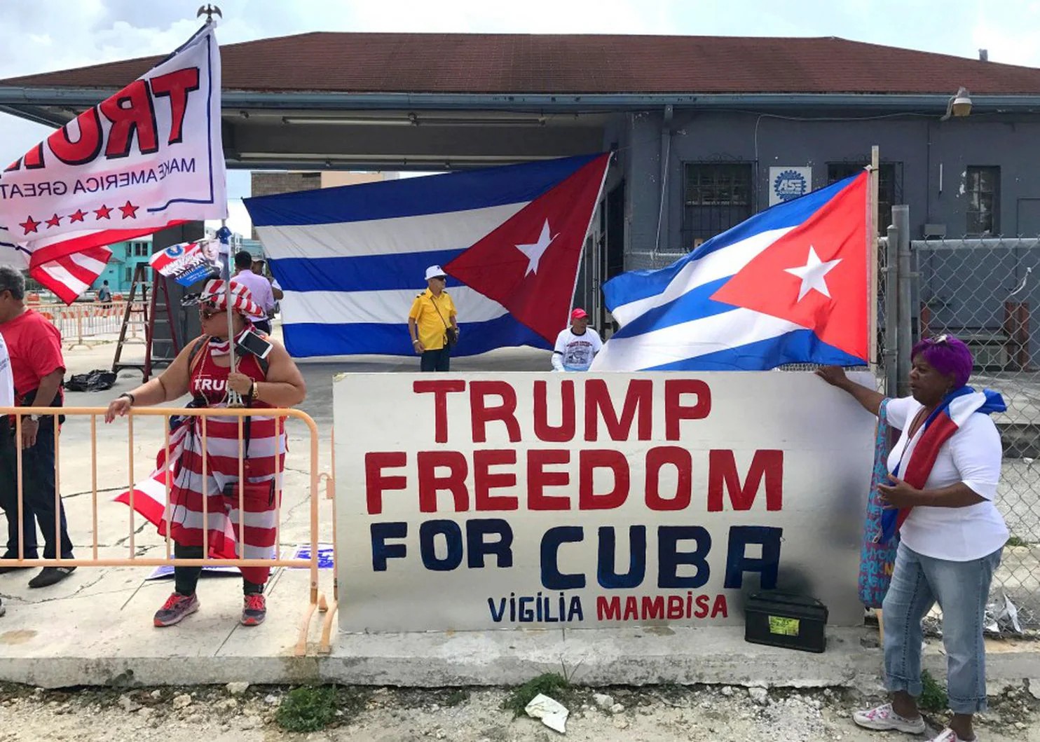 Sale Adán Augusto, Cuba sin ayuda, Omar a la cabeza