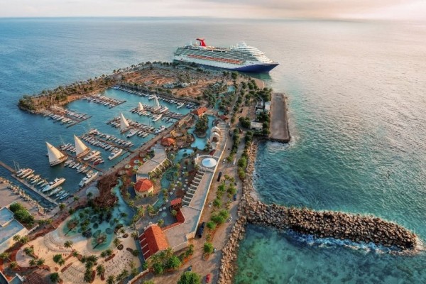 Modelo de cruceros amenaza economía y turismo sostenible en Ensenada