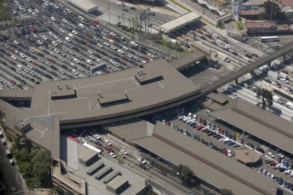 Fronteras digitales: tecnología para traficar sueños en Tijuana