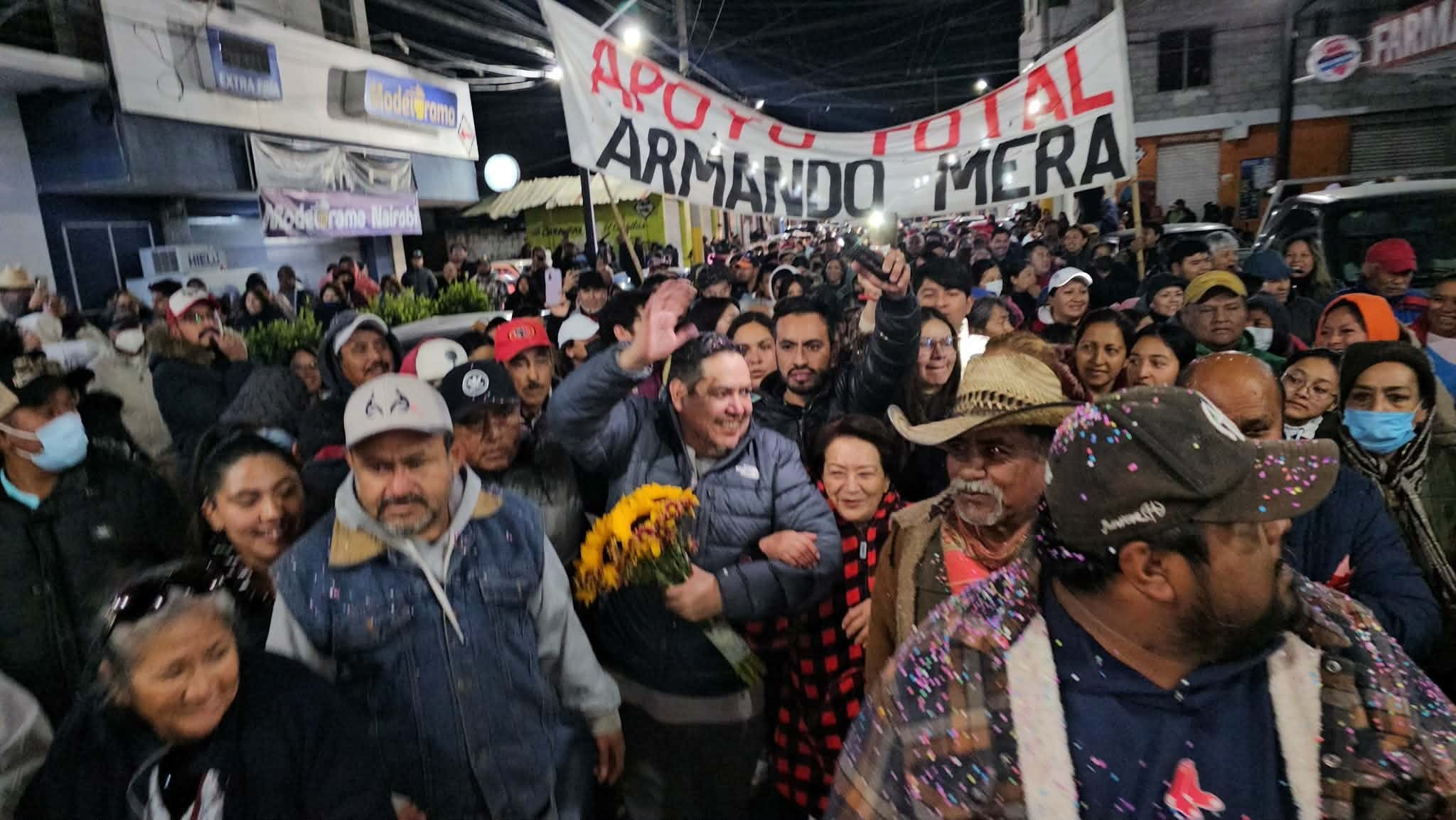 Armando Mera recibe el respaldo del pueblo de Progreso de Obregón.