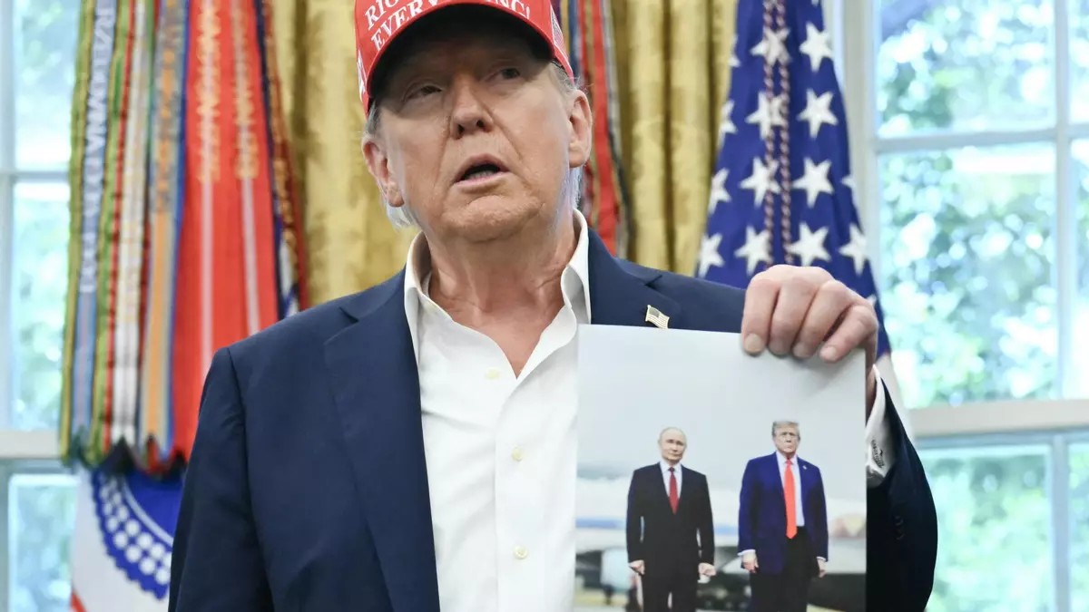 Trump exhibe con la guerra de Ucrania su sintonía con Putin