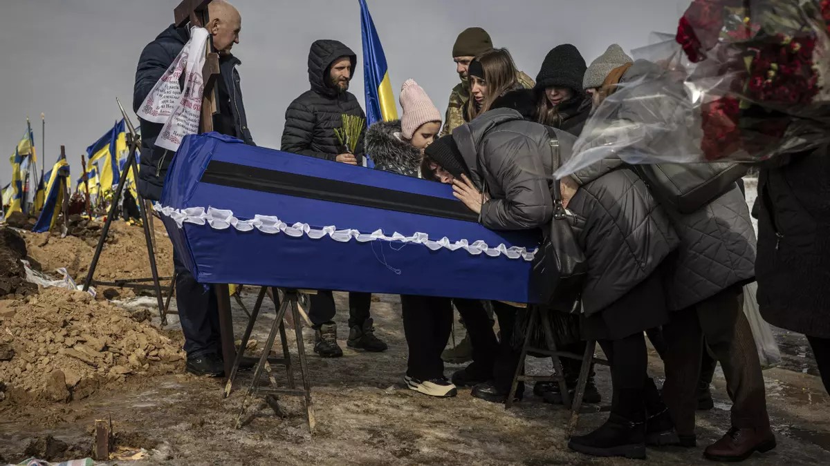 Ucrania, cuatro años de guerra: la vida continúa bajo invasión rusa