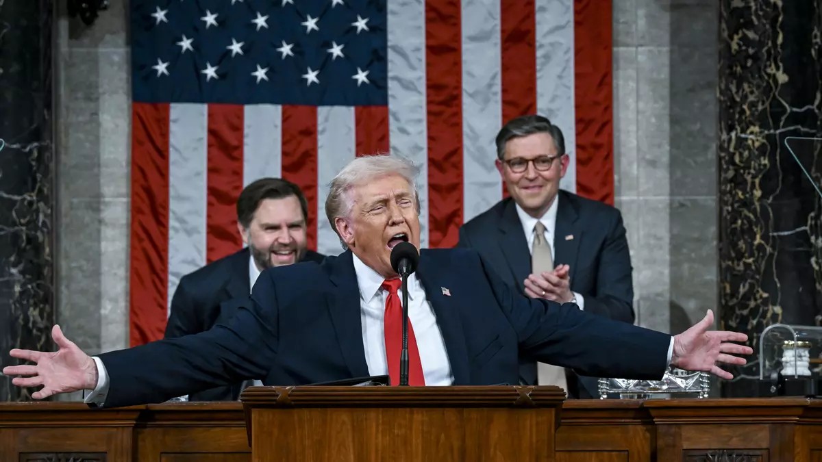 Los insultos de Trump dominan el discurso del Estado de la Unión