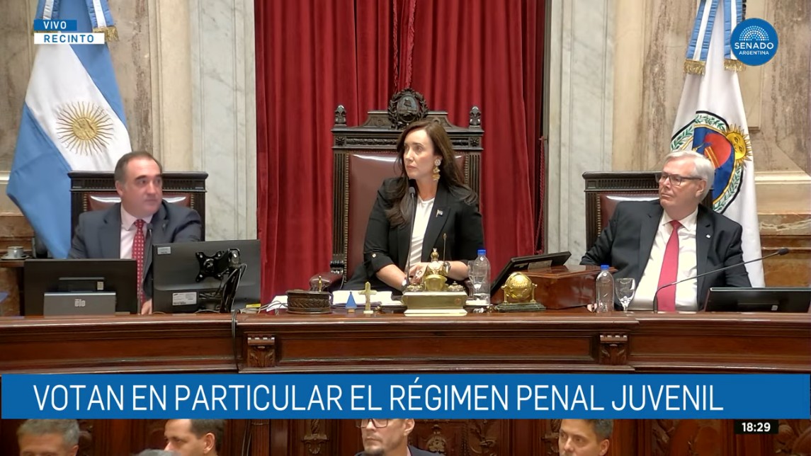 At center, Victoria Villarruel, Argentine Vice President and President of the Senate, presiding over the February 27, 2026 session where a major reform passed to punish teenagers as adults. Screengrab from the Argentine Senate YouTube channel. At center, Victoria Villarruel, Argentine Vice President and President of the Senate, presiding over the February 27, 2026 session where a major reform passed to punish teenagers as adults. Screengrab from the Argentine Senate YouTube channel.