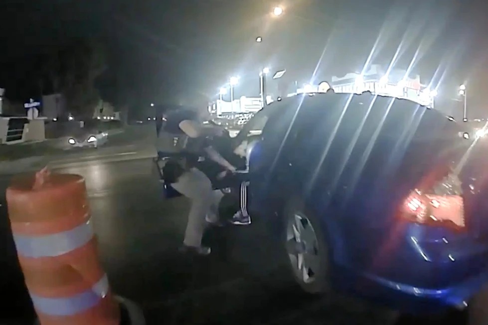 Nuevo video contradice versión oficial sobre tiroteo del ICE en Texas