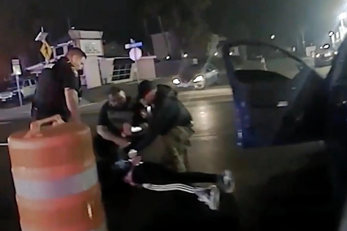 Nuevo video contradice versión oficial sobre tiroteo del ICE en Texas