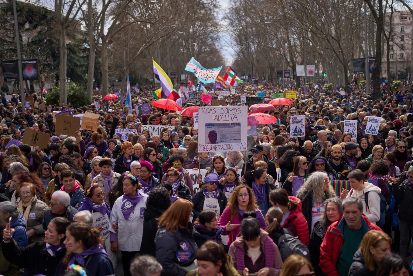 8M: marchas feministas en ciudades de todo el mundo