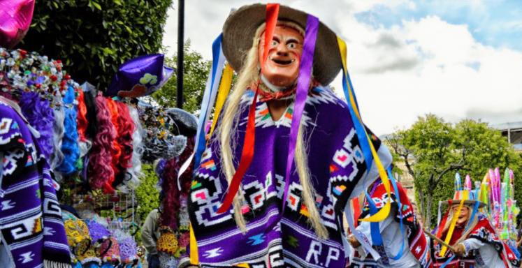 La patria que se reconstruye desde lejos, así la cultura migrante