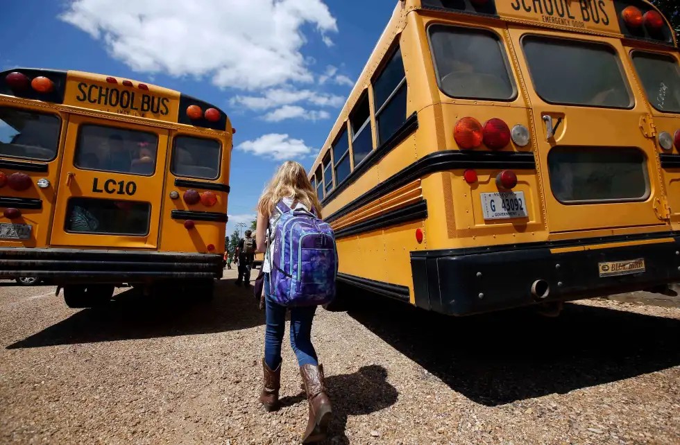 Escuelas rurales de EEUU podrían perder maestros extranjeros por visas