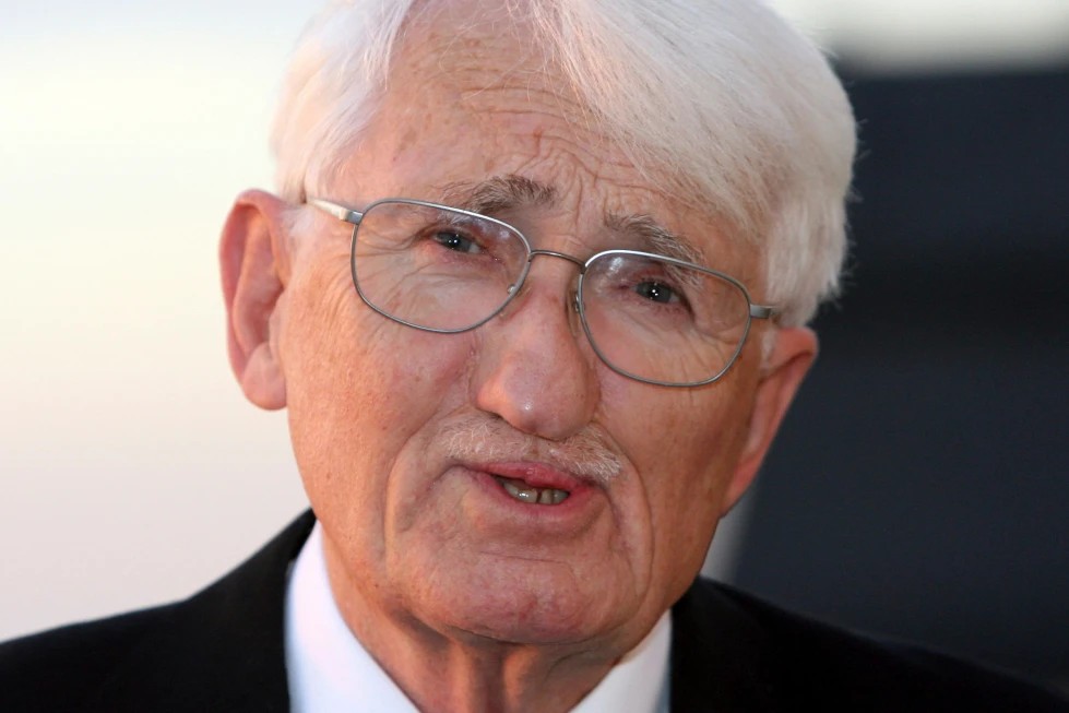 Jürgen Habermas, influyente sociólogo alemán, muere a los 96 años