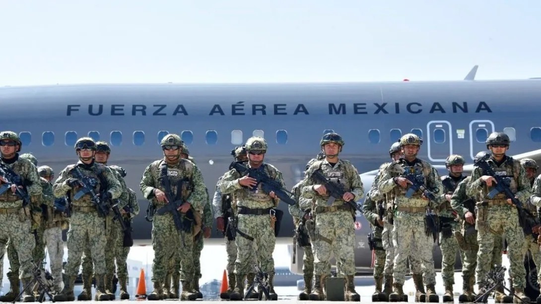 México despliega militares en ciudades violentas tras reunión con DEA
