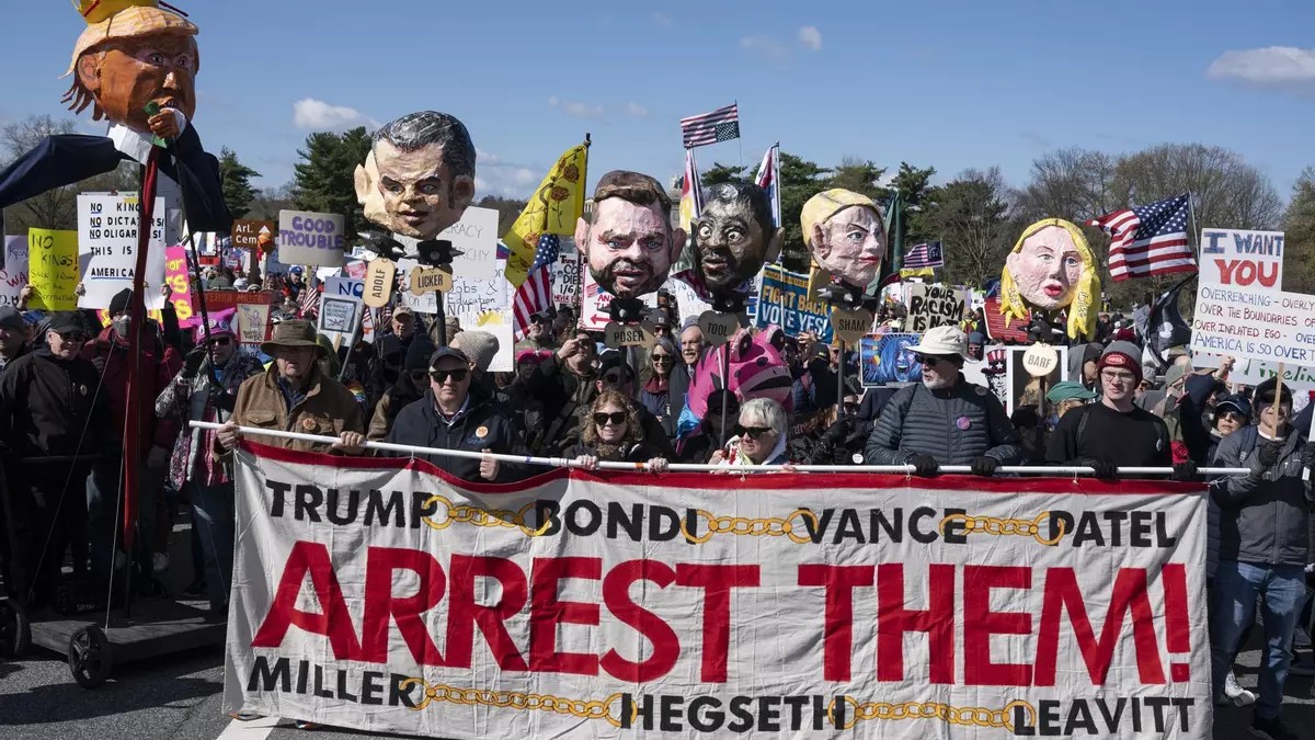 Protestas masivas 'No Kings' en EEUU contra autoritarismo de Trump