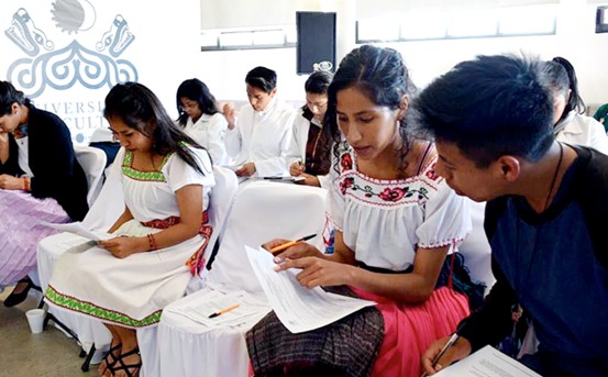 Universidades interculturales: el puente que migrantes ayudaron a construir