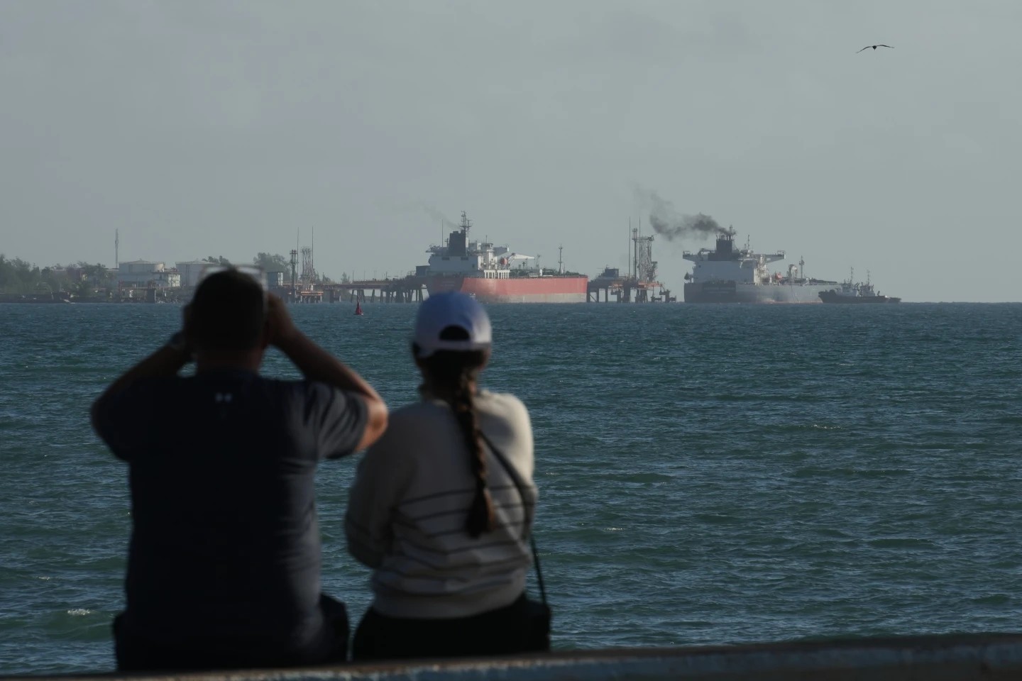 Buque ruso llega a Cuba pese al bloqueo energético de EEUU
