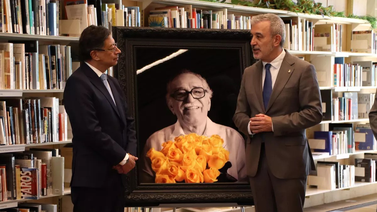 Gustavo Petro dona retrato de Gabo y estrecha lazos con Barcelona