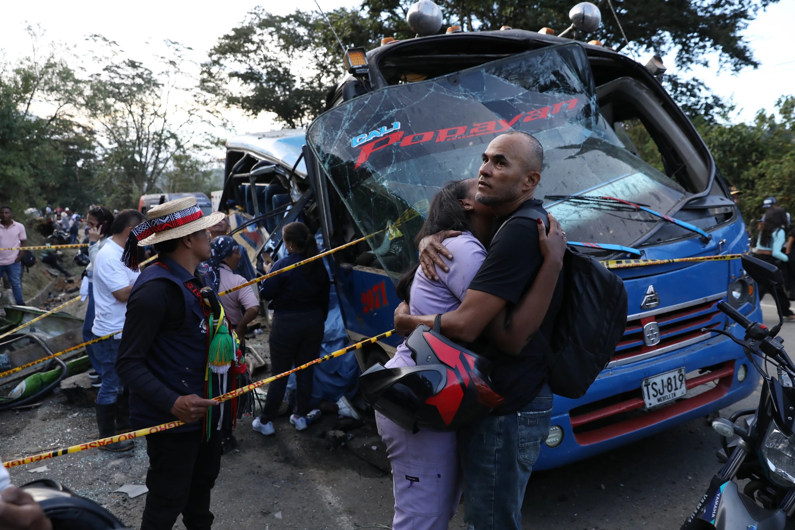 Ataques en Colombia dejan al menos 20 muertos previo a elecciones
