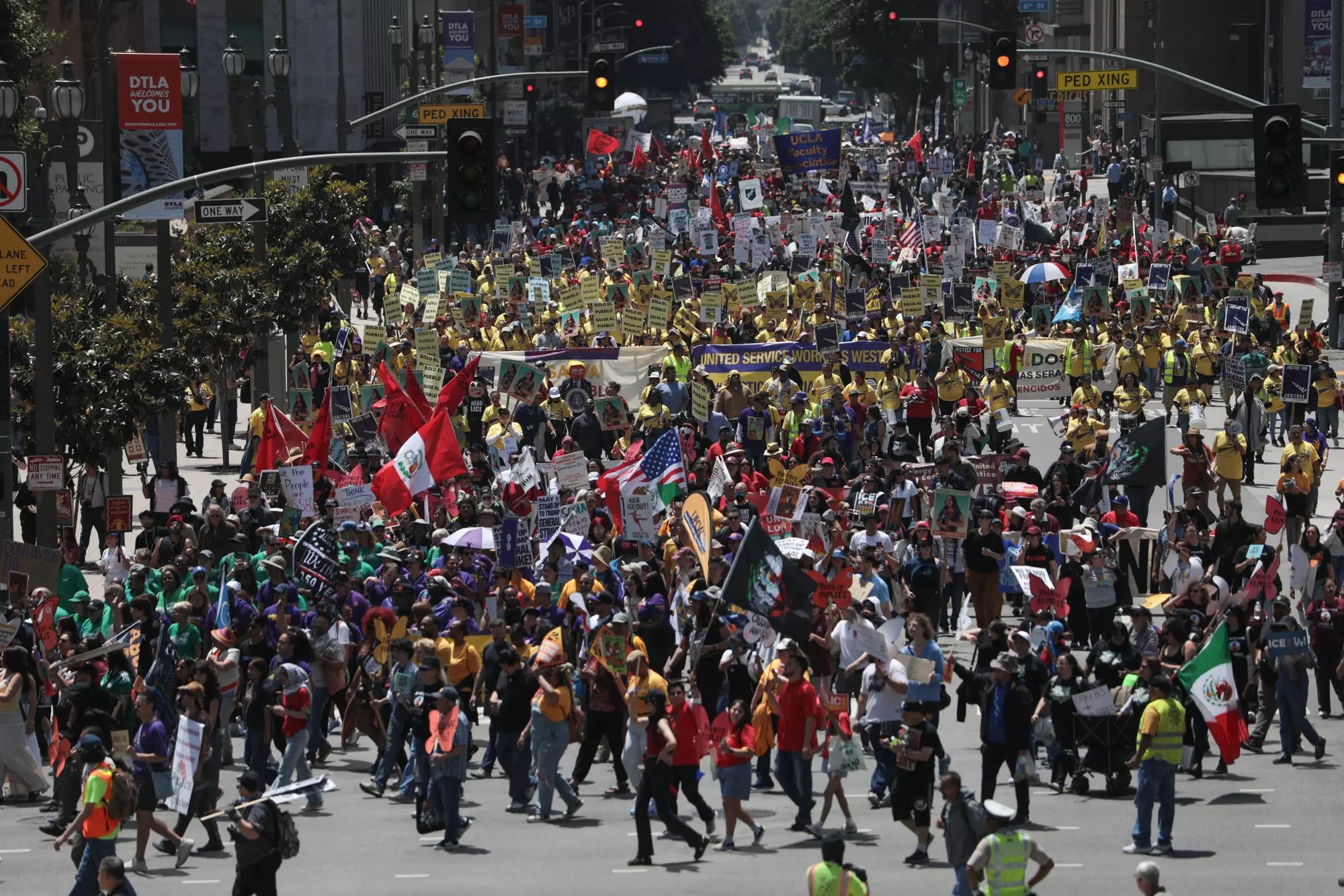 Protestas del Primero de Mayo contra Trump movilizan ciudades en EEUU