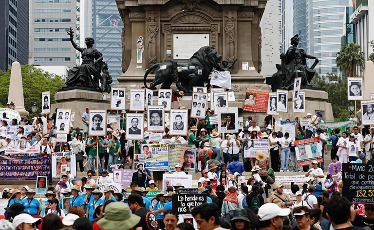 Madres buscadoras exhiben crisis de desaparecidos rumbo al Mundial