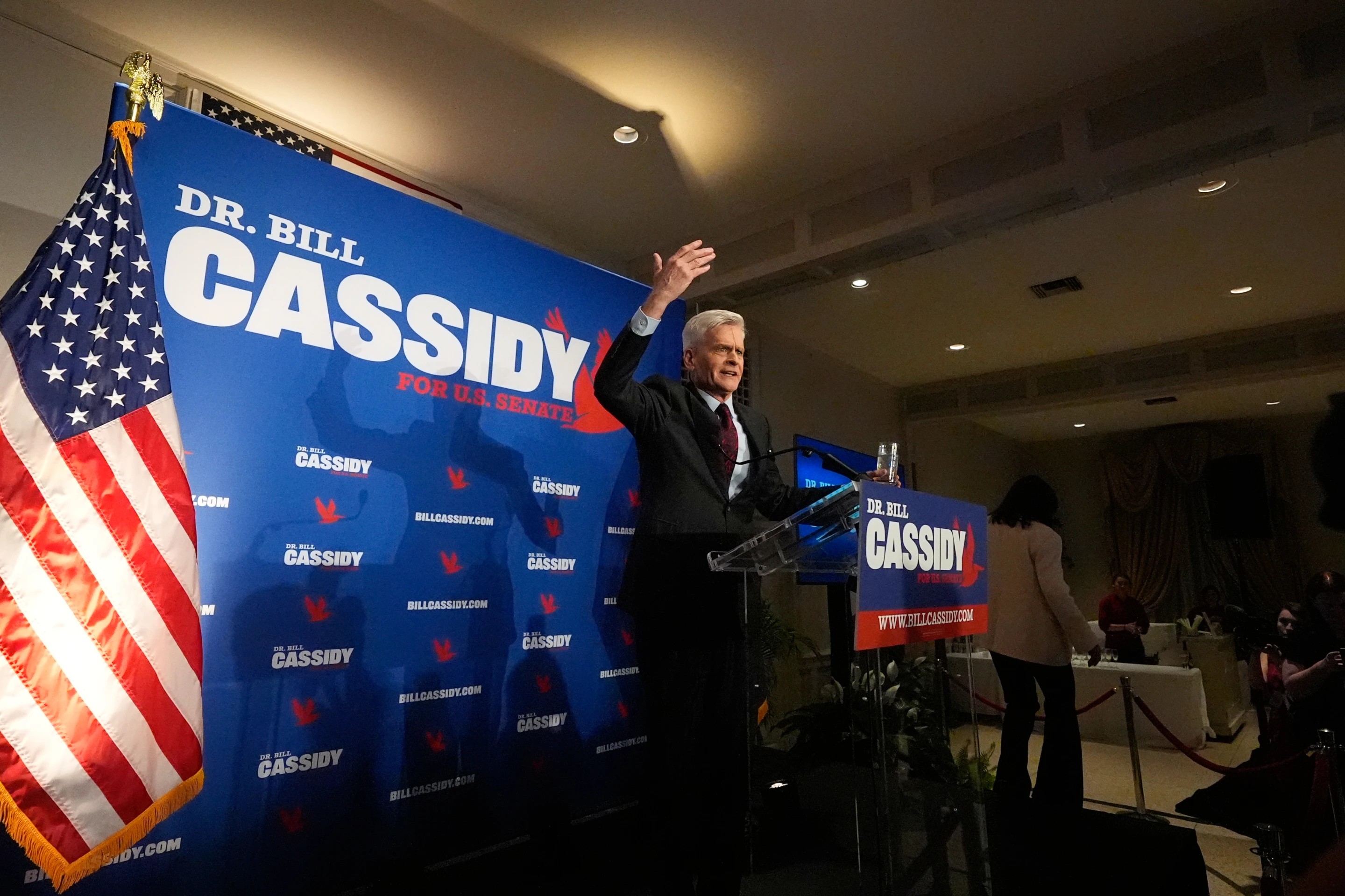 Cassidy pierde reelección al Senado en primaria republicana de Luisiana