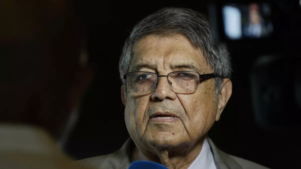 Sergio Ramírez ocupa silla de Vargas Llosa en la Real Academia Española