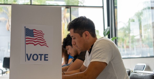 California habla español en las urnas