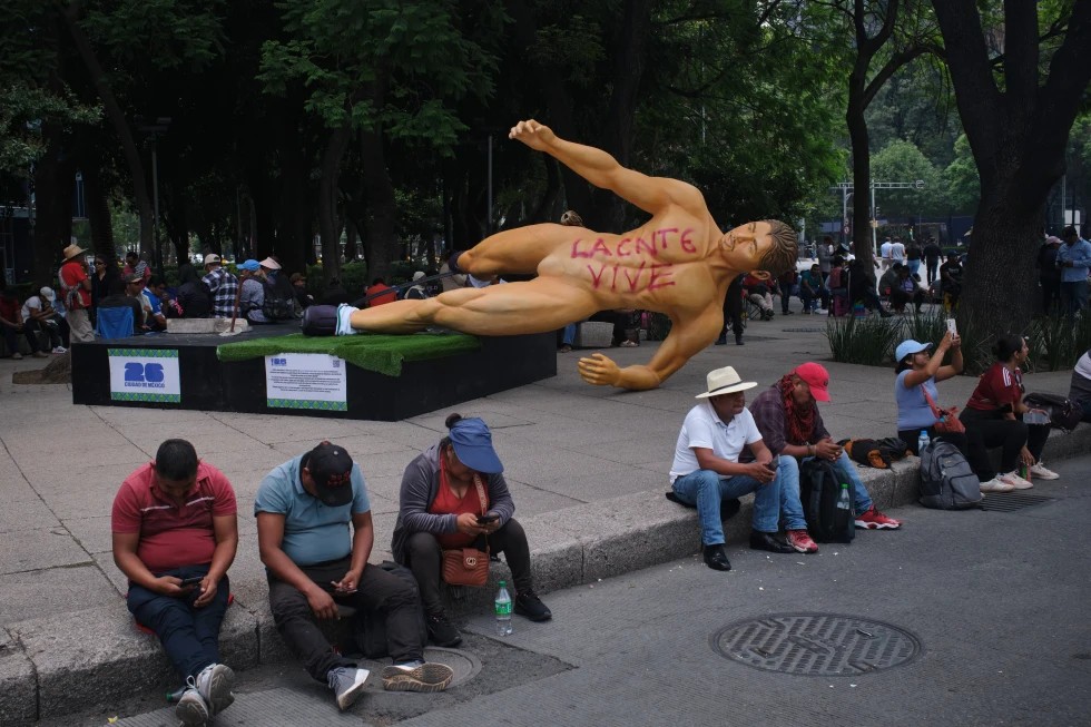 Manifestantes en México aprovechan Mundial para presionar autoridades