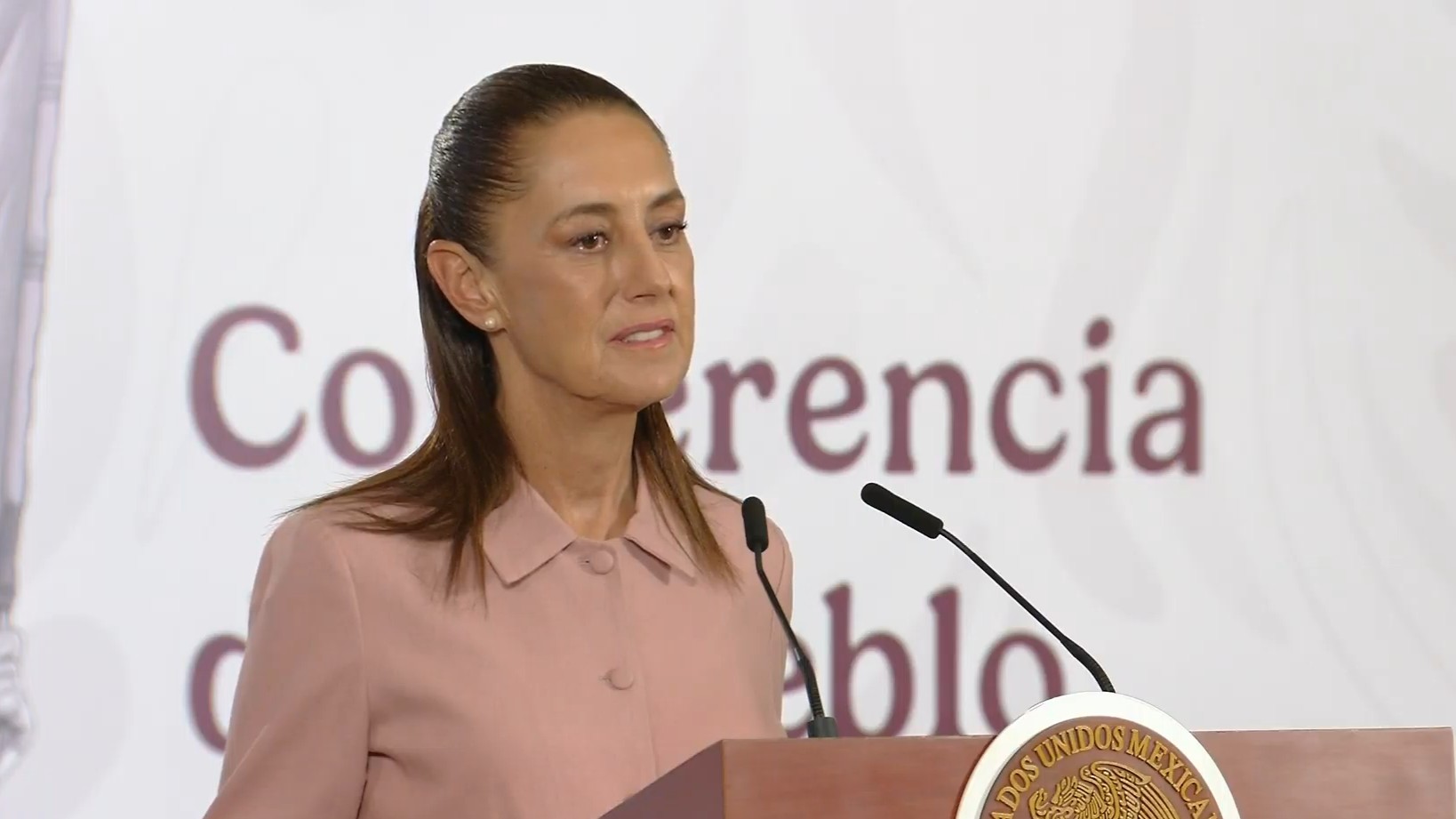 Sheinbaum mezcla Mundial y CNTE con su narrativa permanente de asedio