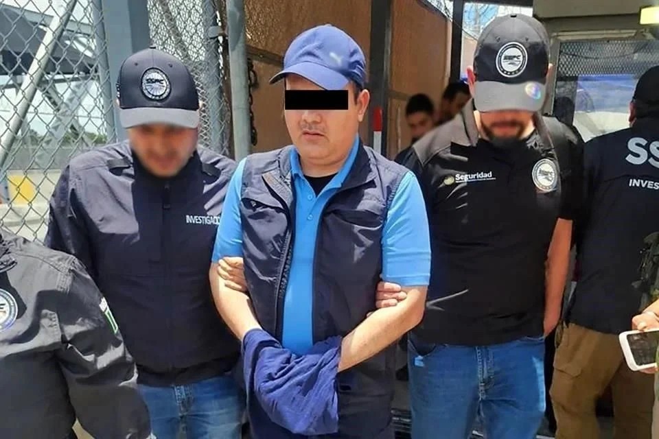 México detiene a aduanero en Matamoros tras entrega de Estados Unidos